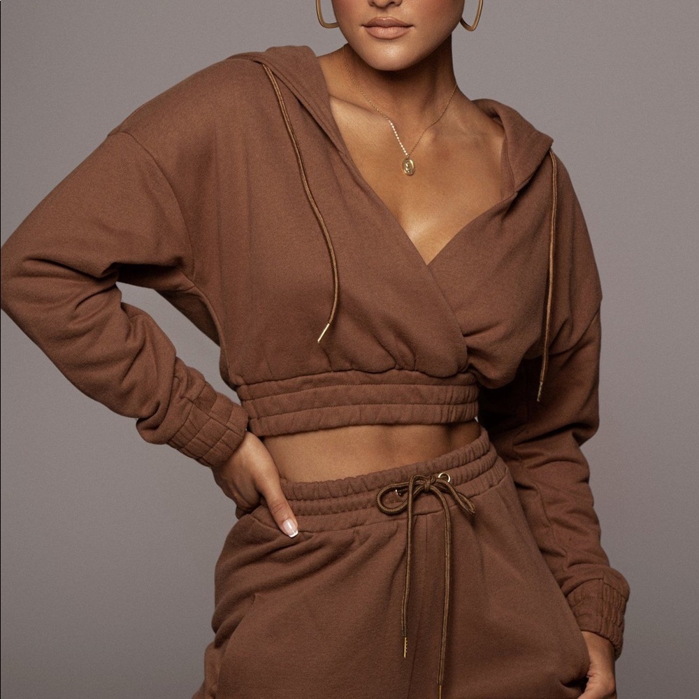 JLux Label Skirt Set